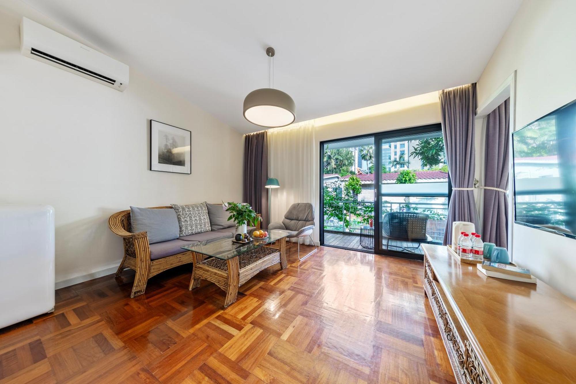Shenzhen No'6 Garden Villa --French Window With Garden View,Close To Sea World &Shekou Ferry Port &K11 Ecoast &Subway Nearby ,Offer Western Food And Coffee &English Speaking With Tour Services Eksteriør billede
