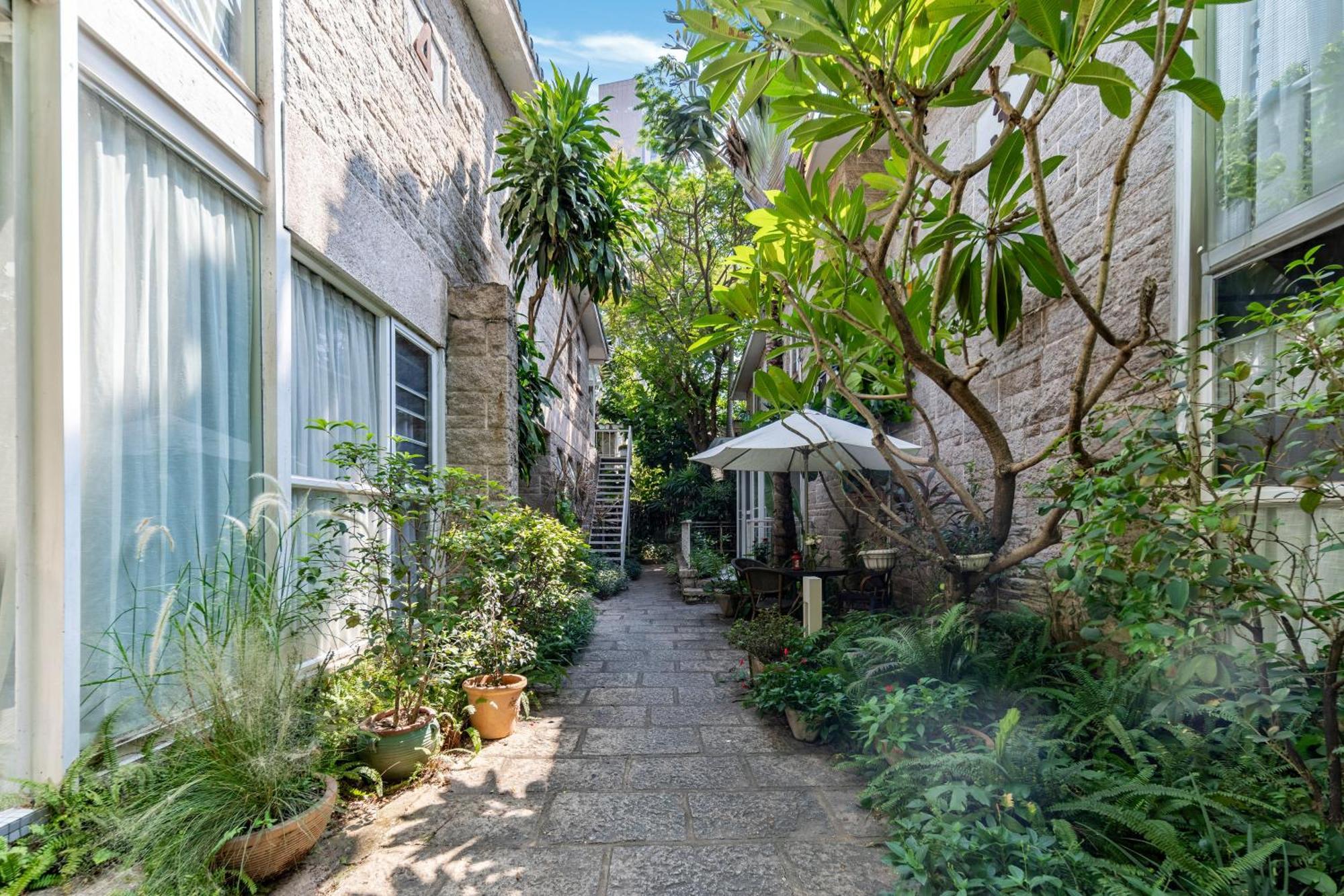 Shenzhen No'6 Garden Villa --French Window With Garden View,Close To Sea World &Shekou Ferry Port &K11 Ecoast &Subway Nearby ,Offer Western Food And Coffee &English Speaking With Tour Services Eksteriør billede